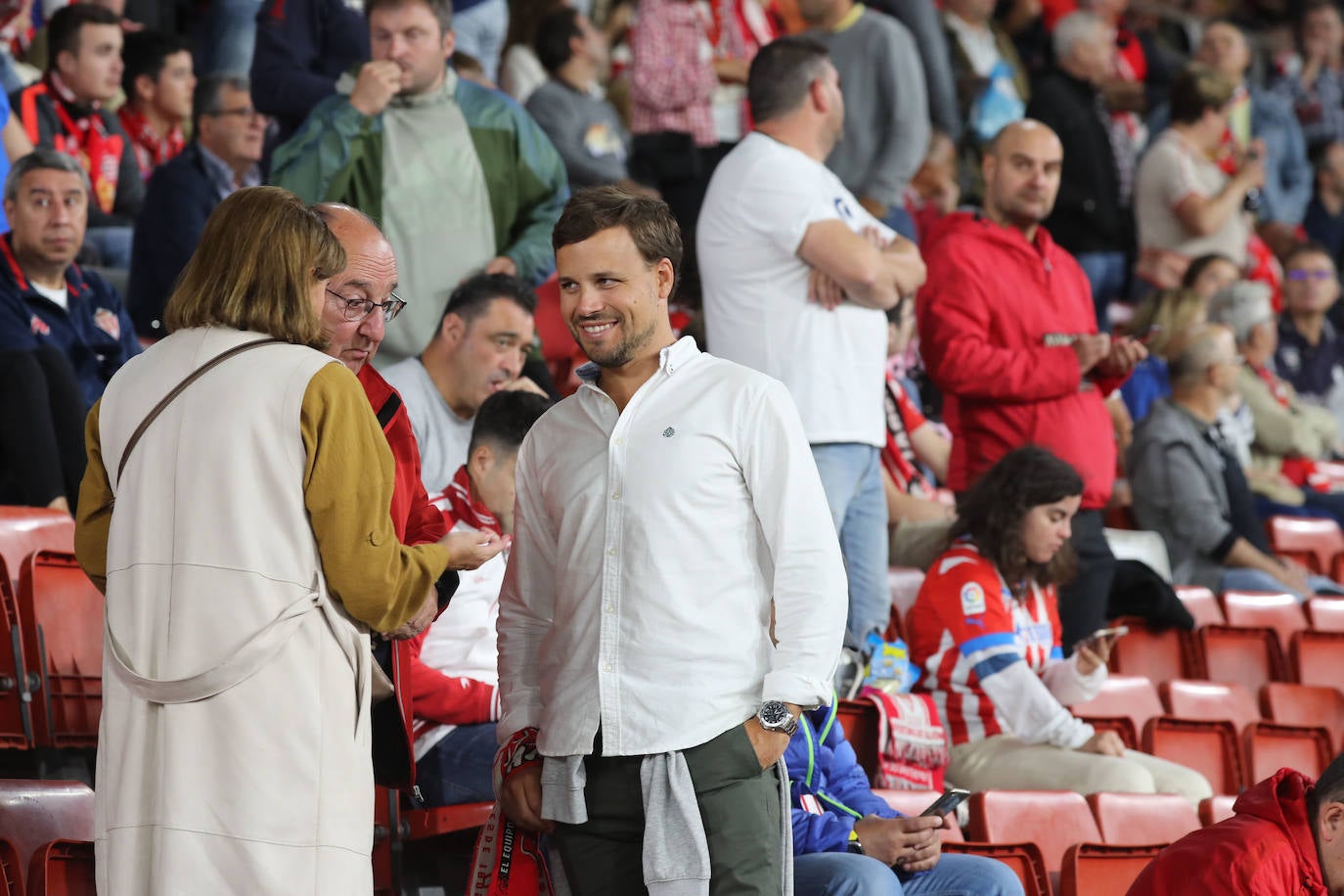 Fotos: ¿Estuviste en el Sporting - Ibiza? ¡Búscate!