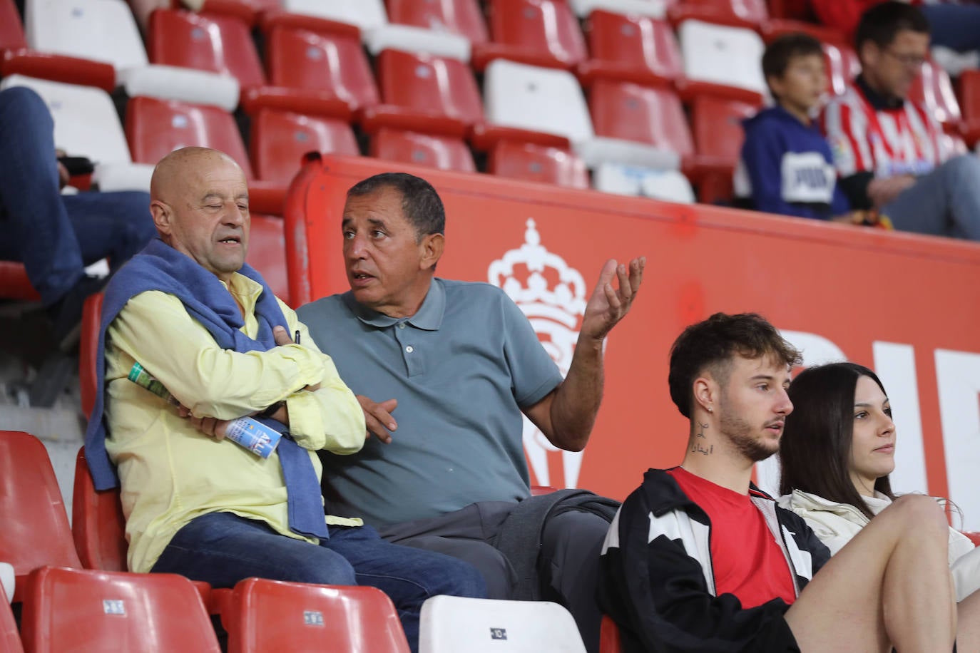 Fotos: ¿Estuviste en el Sporting - Ibiza? ¡Búscate!