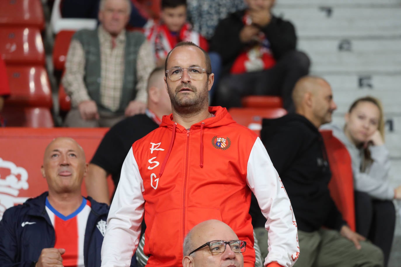 Fotos: ¿Estuviste en el Sporting - Ibiza? ¡Búscate!