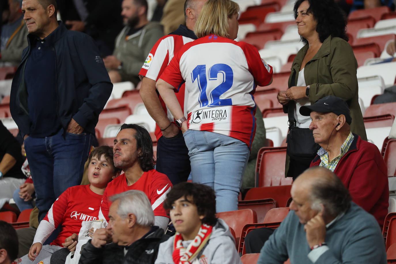 Fotos: ¿Estuviste en el Sporting - Ibiza? ¡Búscate!