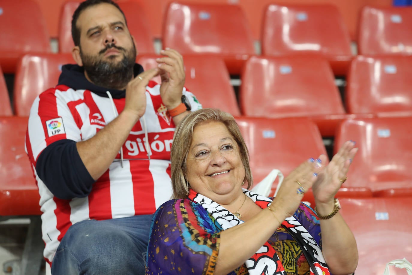 Fotos: ¿Estuviste en el Sporting - Ibiza? ¡Búscate!