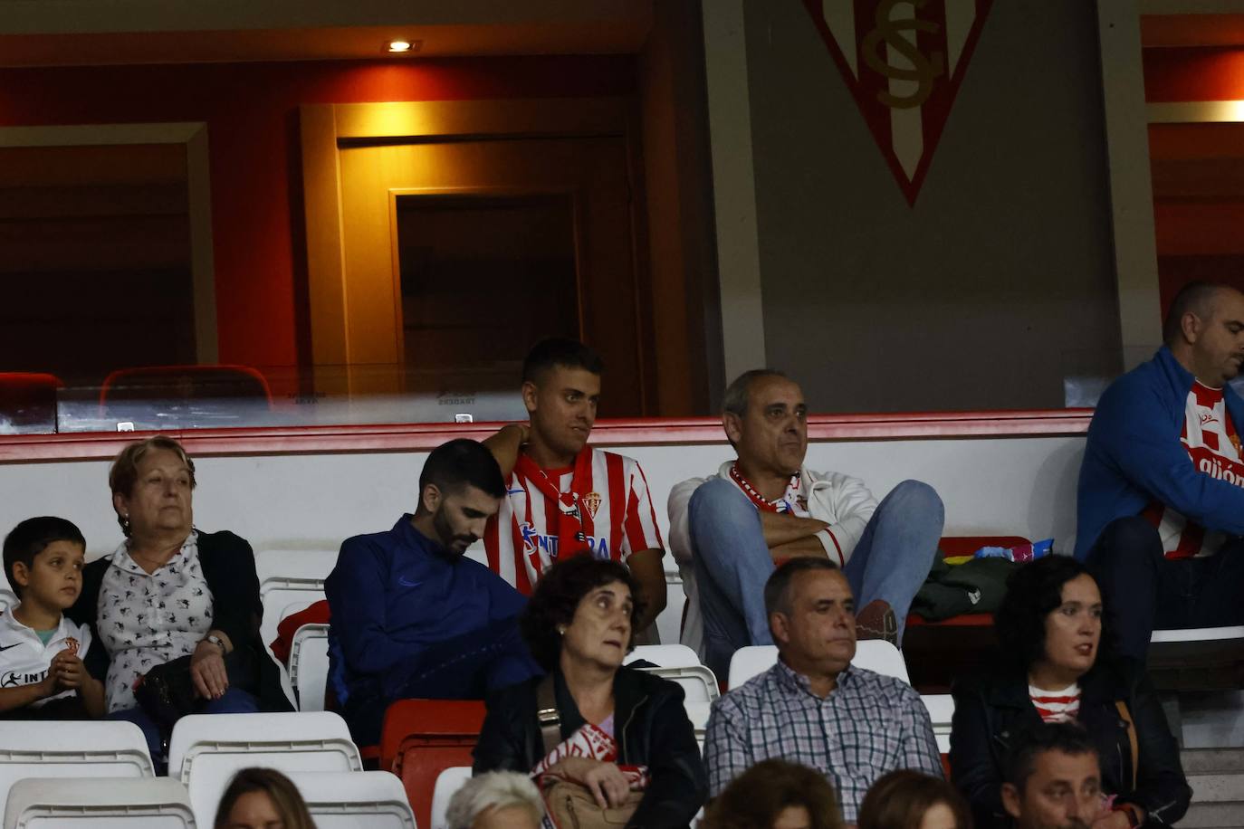Fotos: ¿Estuviste en el Sporting - Ibiza? ¡Búscate!