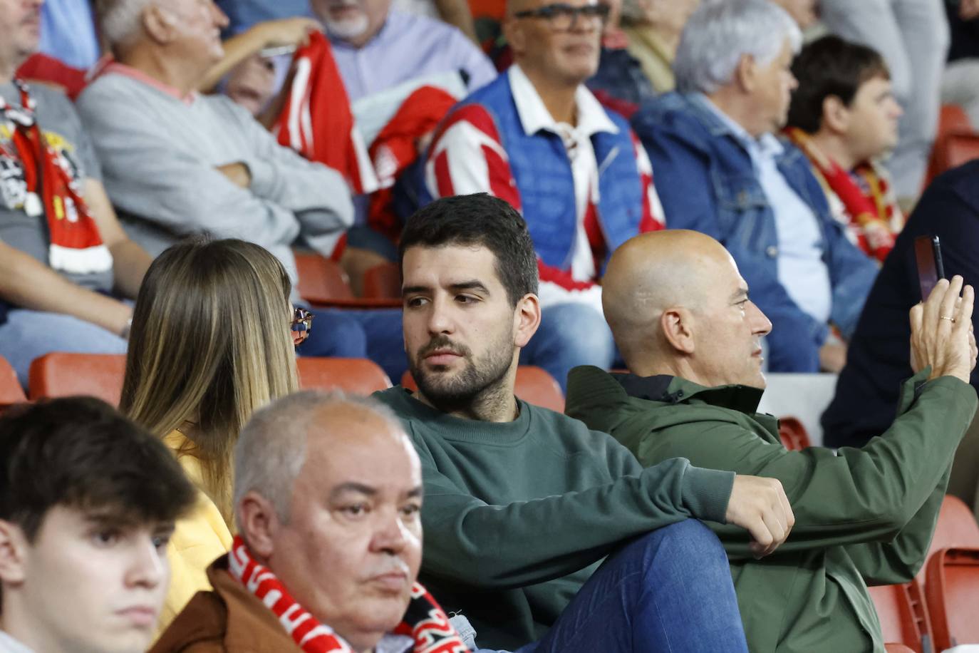 Fotos: ¿Estuviste en el Sporting - Ibiza? ¡Búscate!