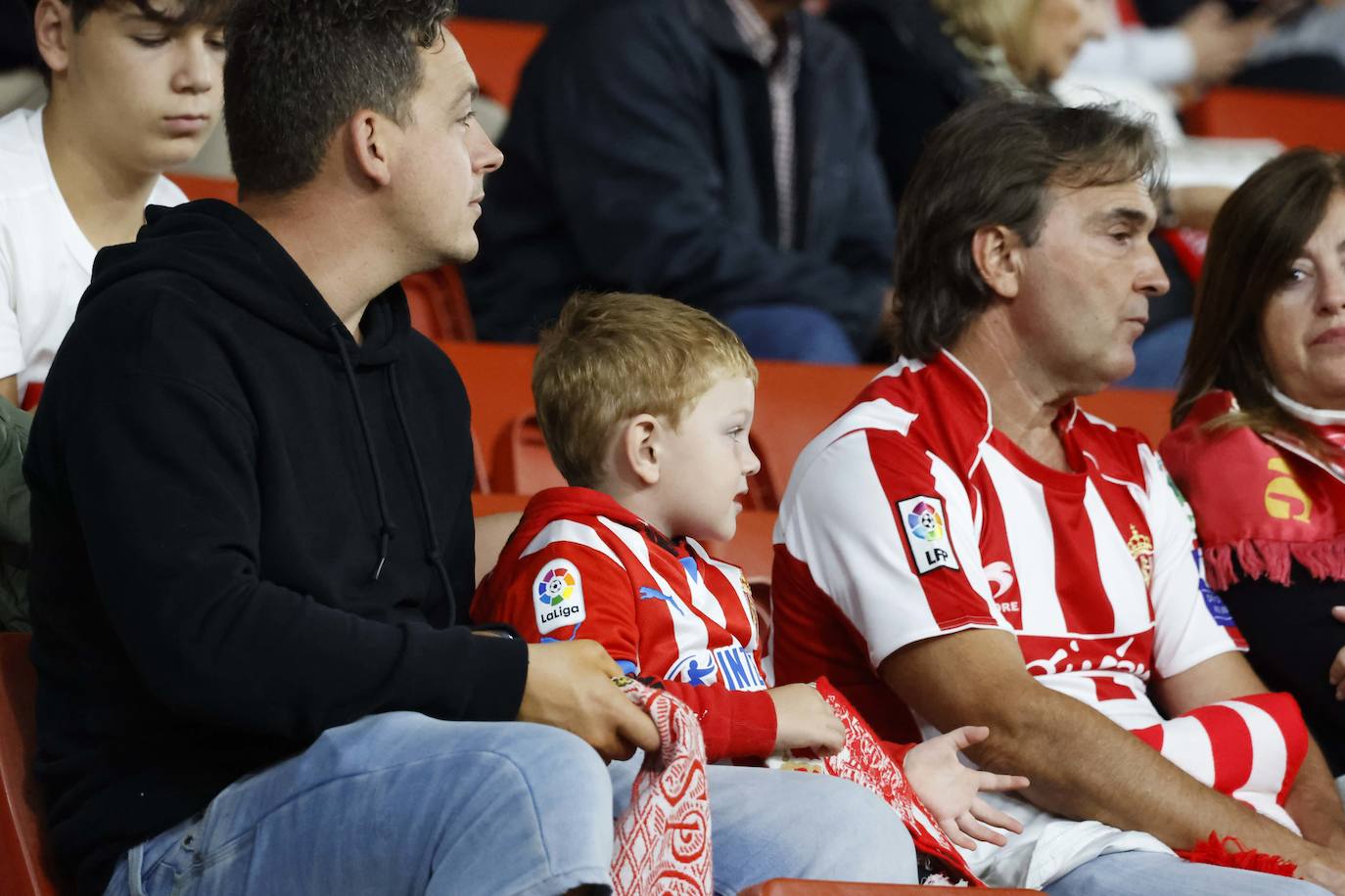 Fotos: ¿Estuviste en el Sporting - Ibiza? ¡Búscate!