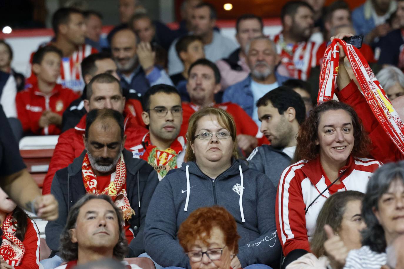 Fotos: ¿Estuviste en el Sporting - Ibiza? ¡Búscate!