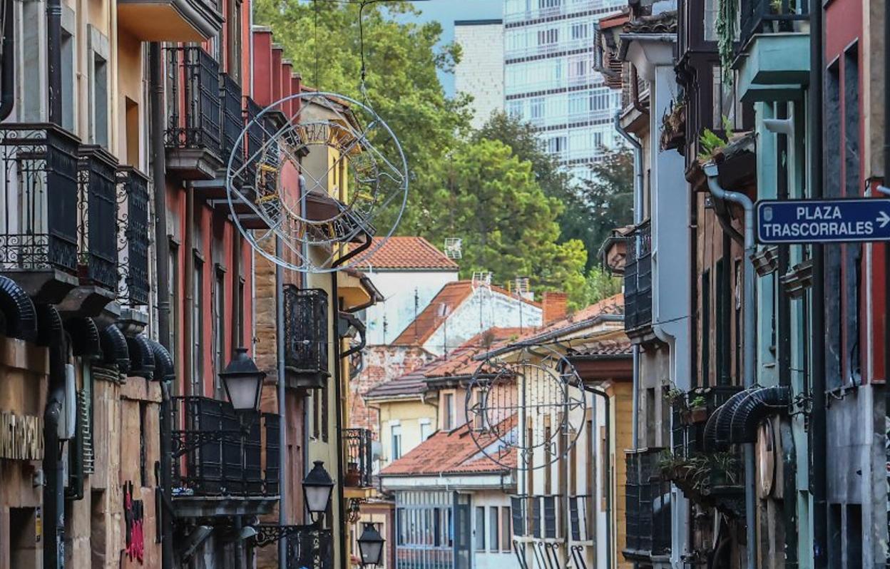 El presunto agresor y la víctima se conocieron en Oviedo Antiguo la madrugada del martes. 