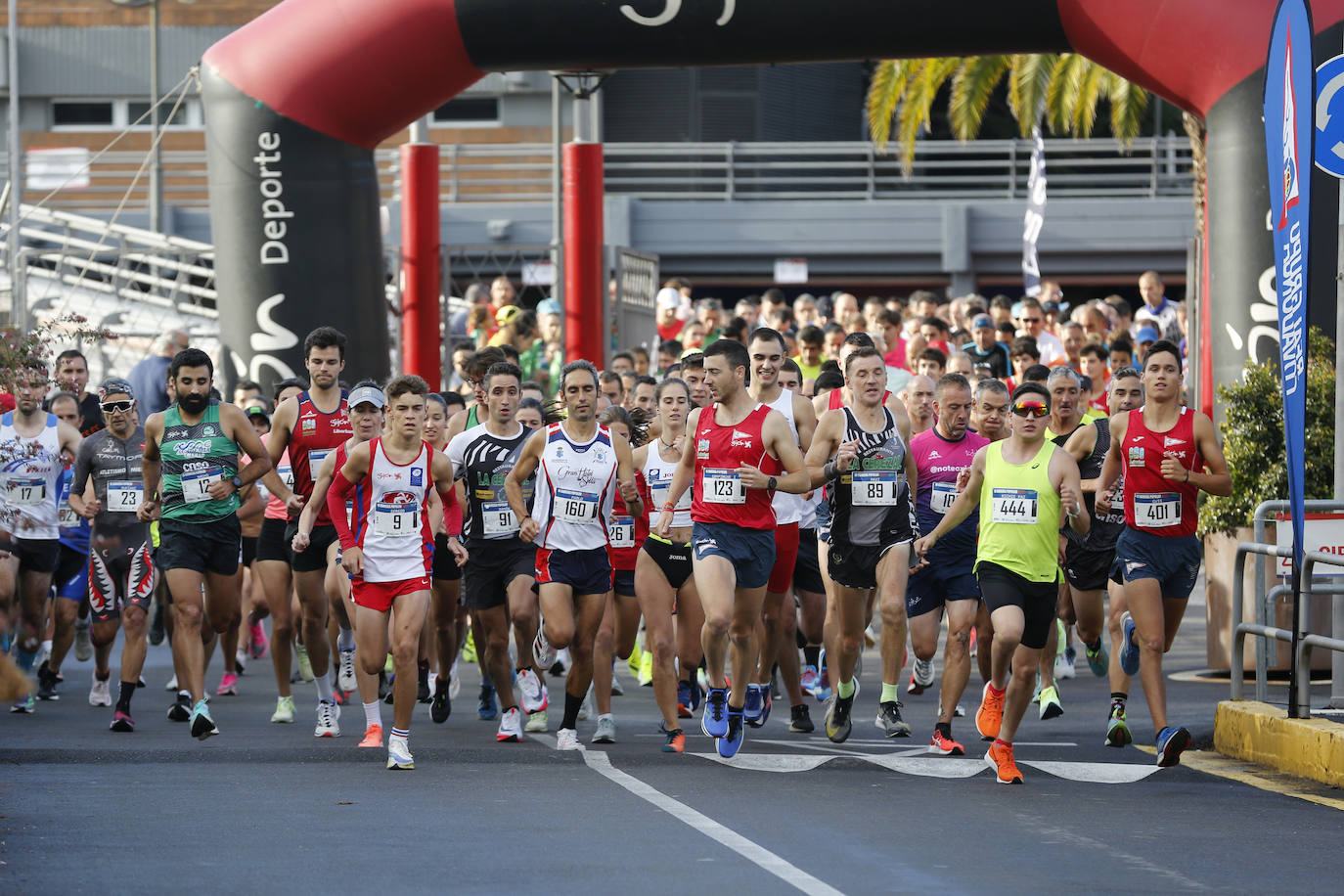 Fotos: Multitudinaria carrera popular del Grupo Covadonga y Santa Olaya