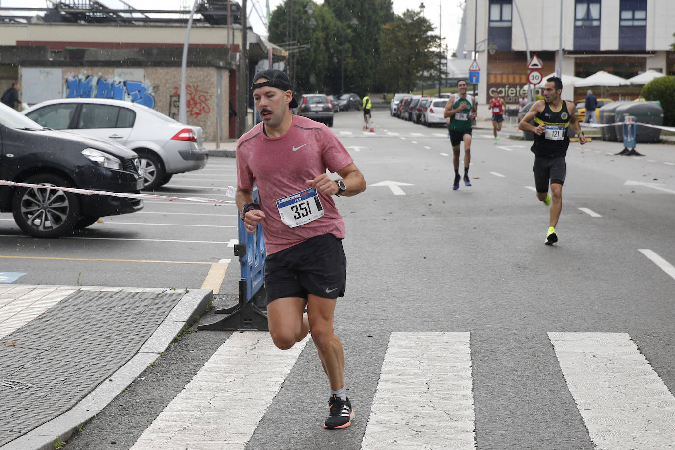 Fotos: Multitudinaria carrera popular del Grupo Covadonga y Santa Olaya