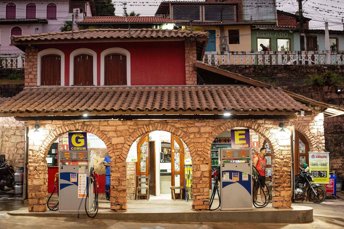 Fotos: Un recorrido por el mundo a través de las gasolineras