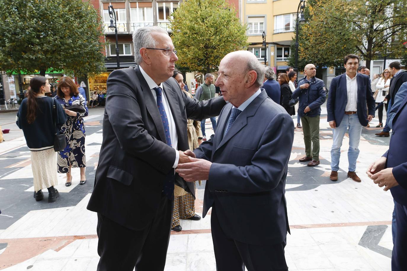 Fotos: EL COMERCIO premia al «mejor retablo de una Asturias que sabe trabajar por el futuro»