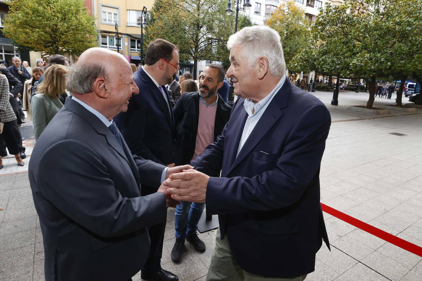 Fotos: EL COMERCIO premia al «mejor retablo de una Asturias que sabe trabajar por el futuro»