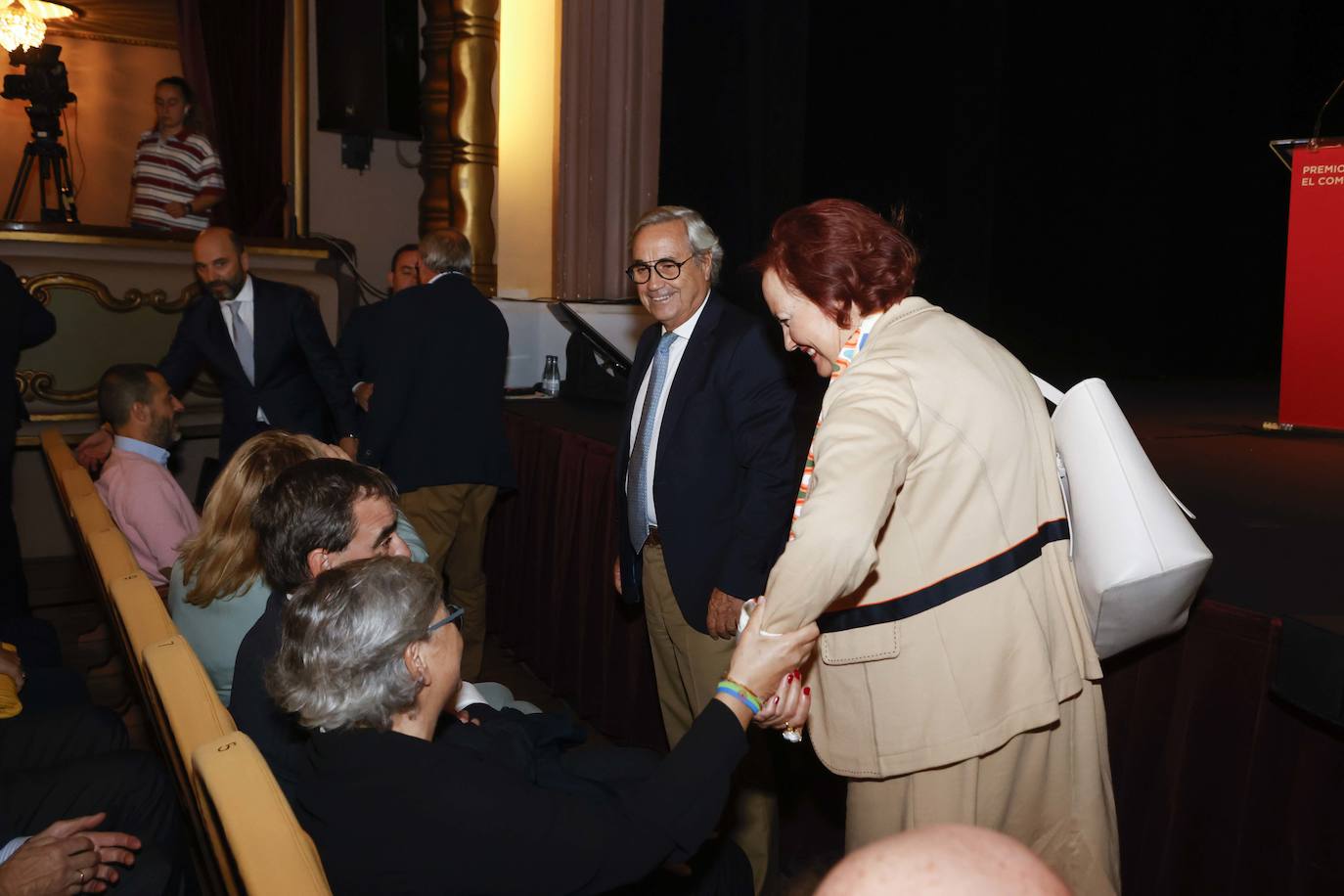 Fotos: EL COMERCIO premia al «mejor retablo de una Asturias que sabe trabajar por el futuro»