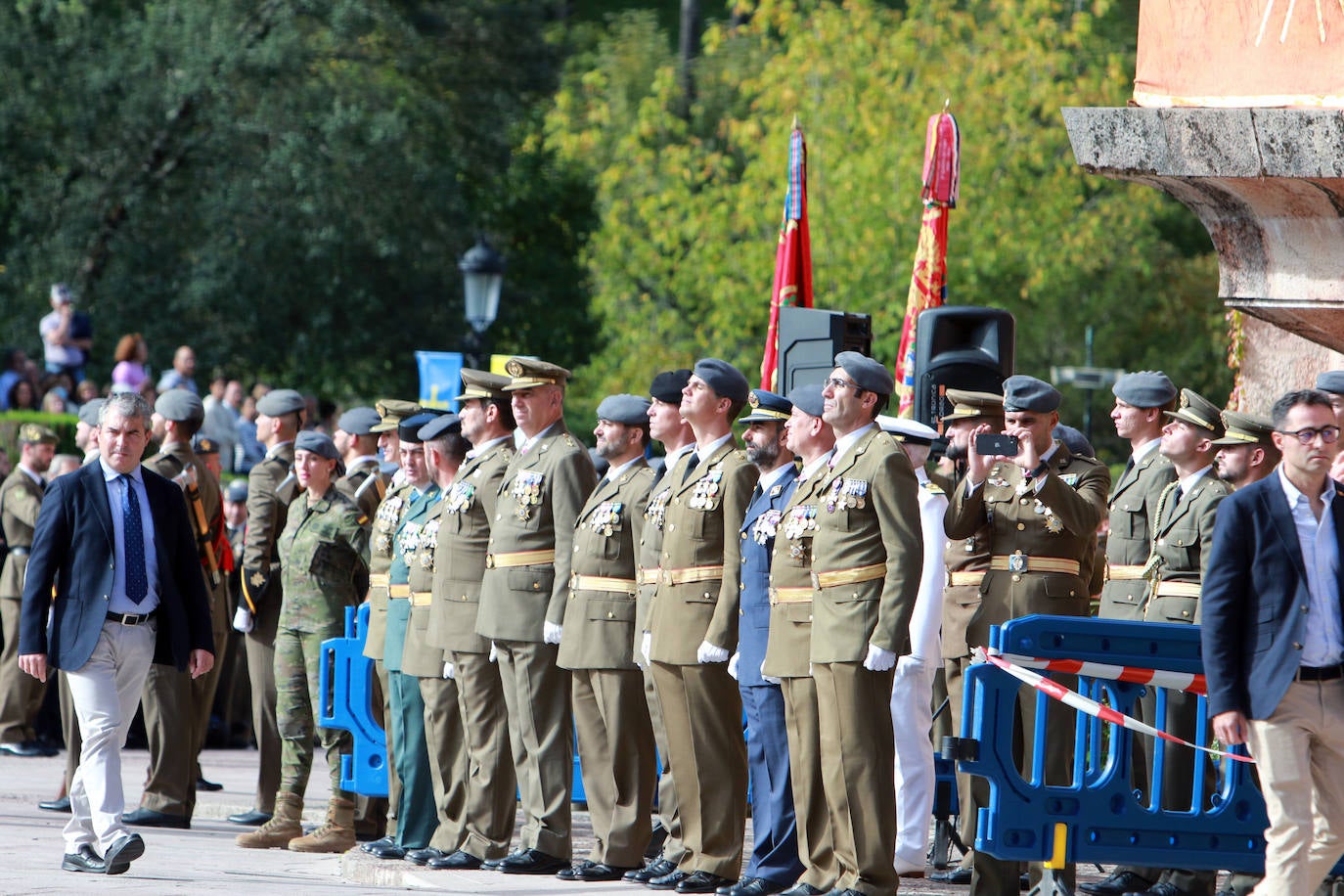Fotos: Multitudinaria jura de bandera civil en Covadonga