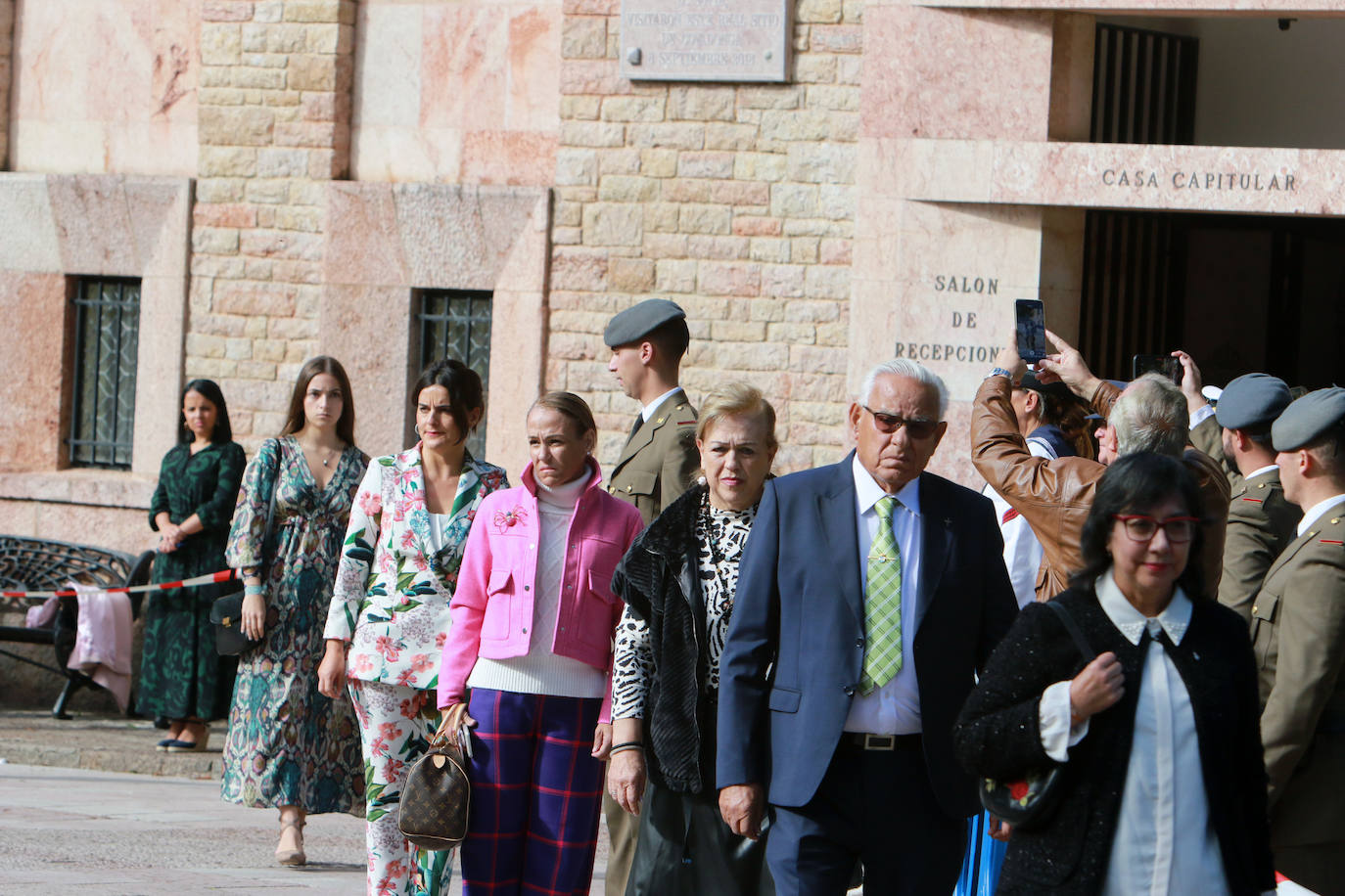 Fotos: Multitudinaria jura de bandera civil en Covadonga