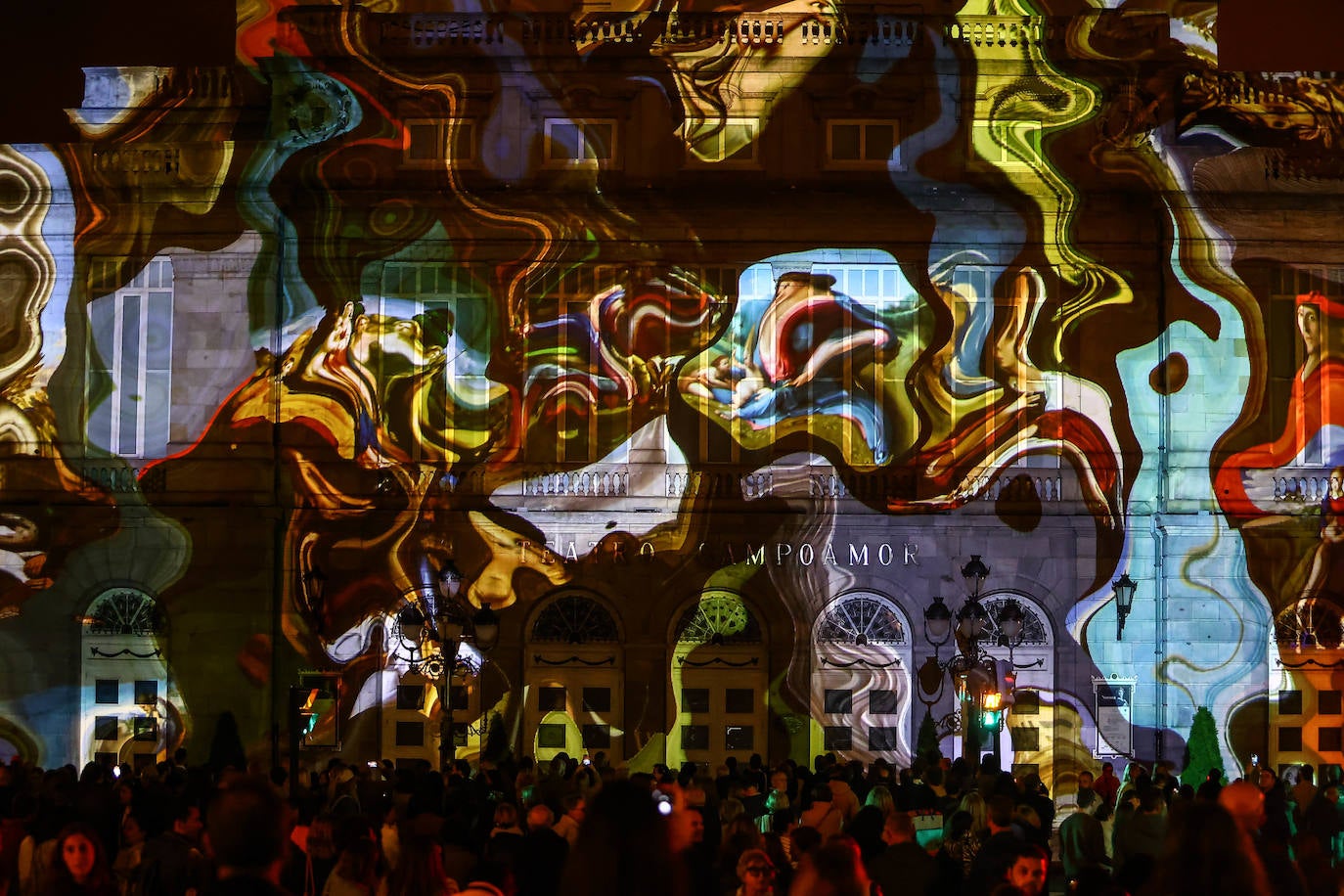 Fotos: Una Noche Blanca &#039;redonda&#039; llena las calles de cultura y colas