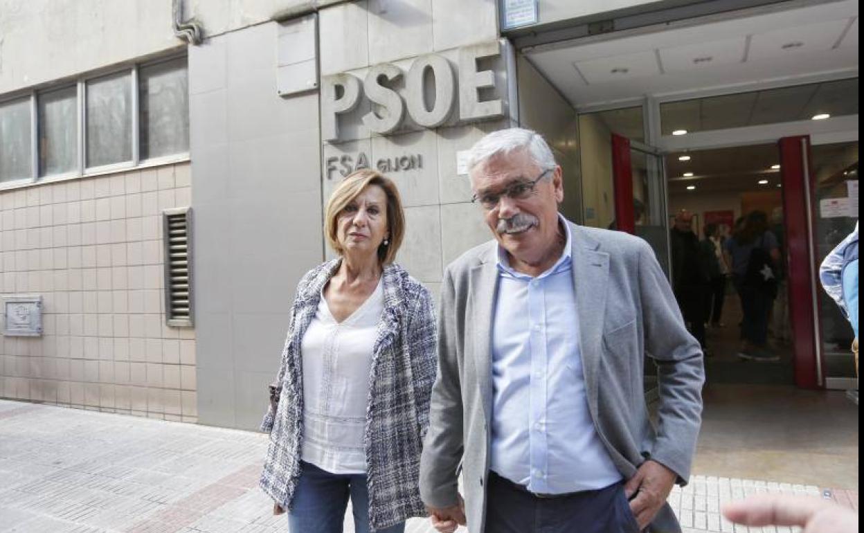 Luis Manuel Flórez este domingo en la sede del partido en Gijón. 