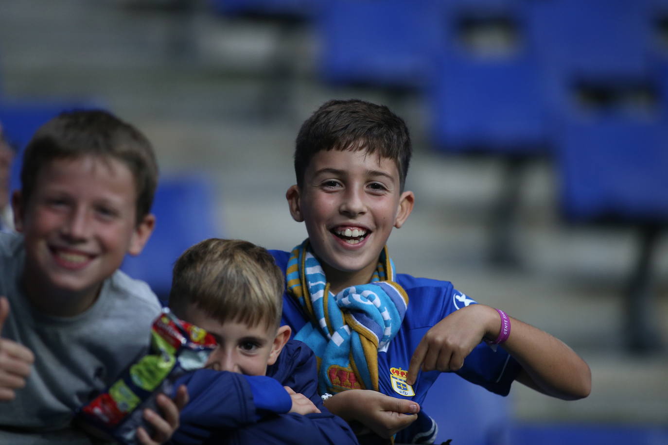 Fotos: ¿Estuviste en el Real Oviedo - Huesca en el Carlos Tartiere?¡Búscate!