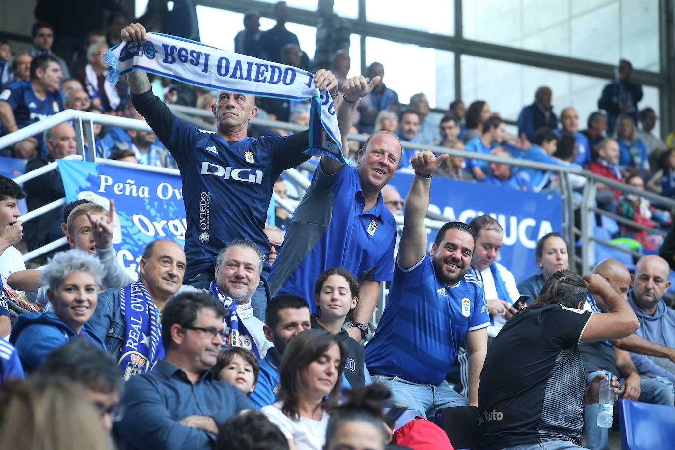 Fotos: ¿Estuviste en el Real Oviedo - Huesca en el Carlos Tartiere?¡Búscate!