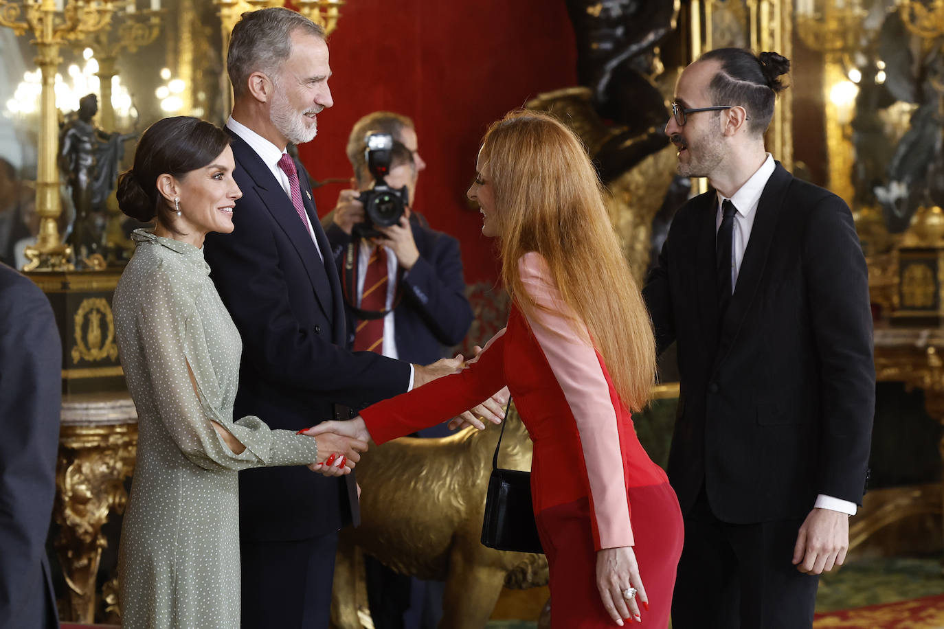 Fotos: Así ha sido la recepción a las autoridades en el Palacio Real