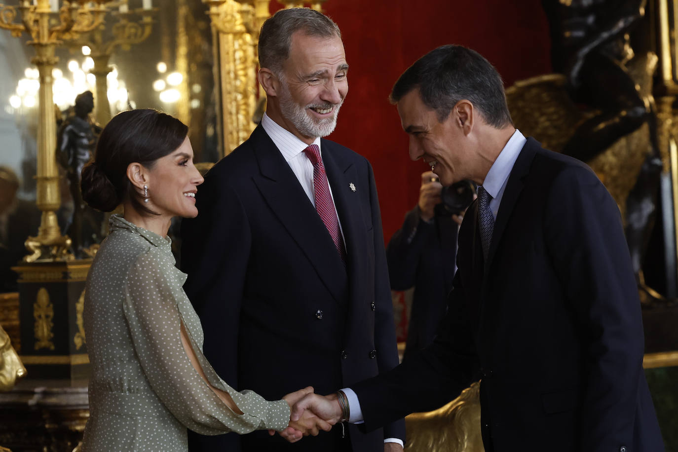 Fotos: Así ha sido la recepción a las autoridades en el Palacio Real