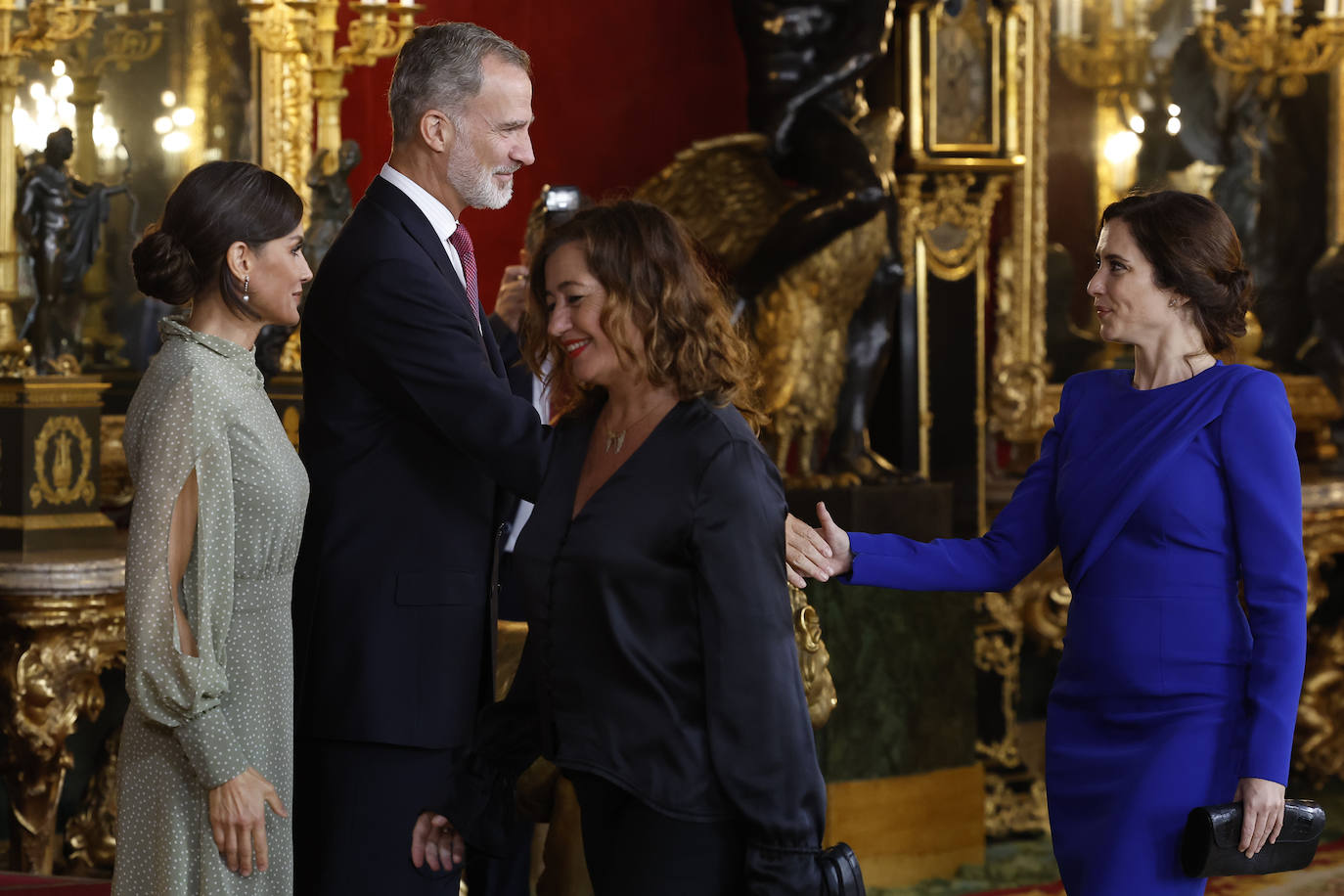 Fotos: Así ha sido la recepción a las autoridades en el Palacio Real