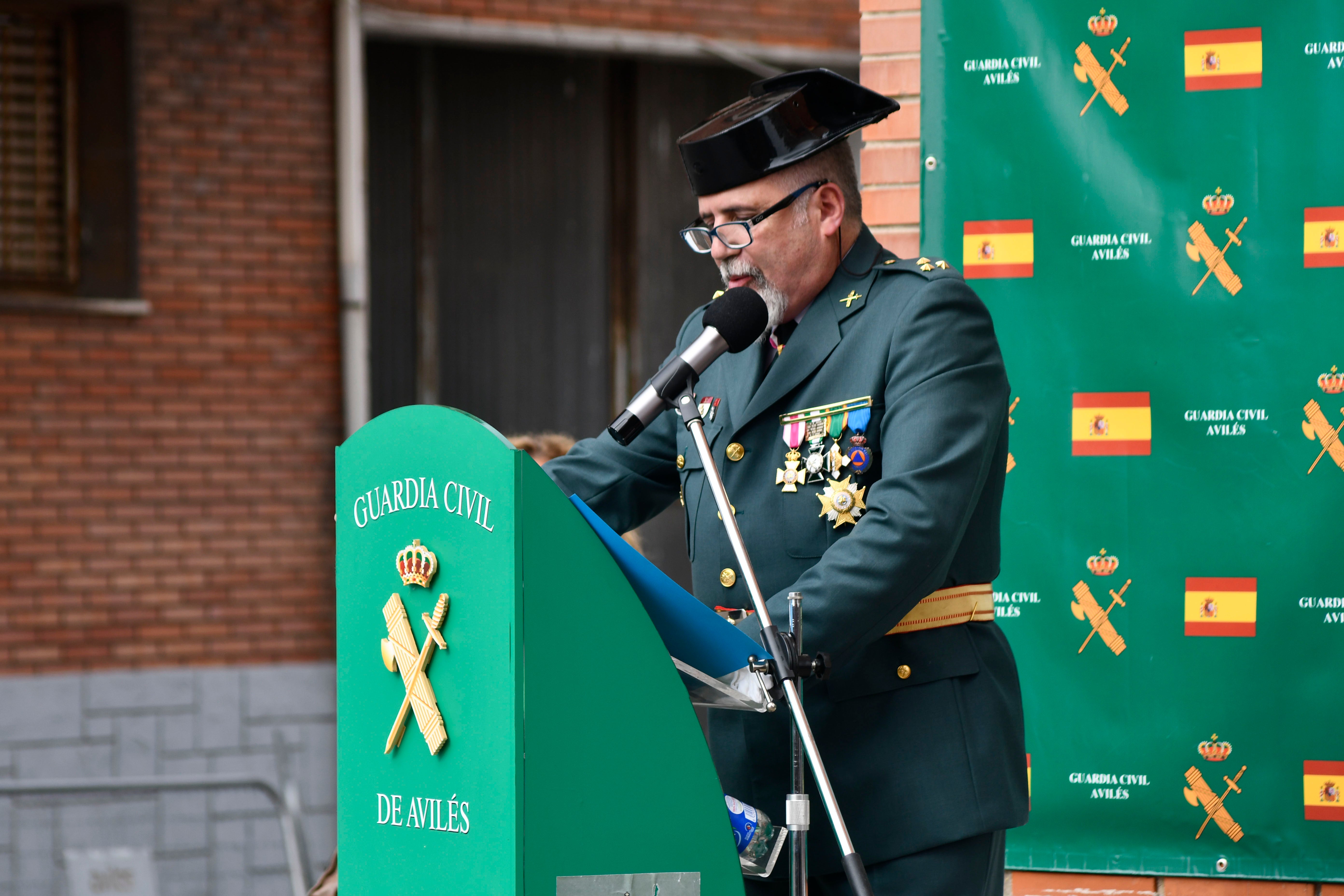 Fotos: La Guardia Civil festeja el Pilar en Bustiello