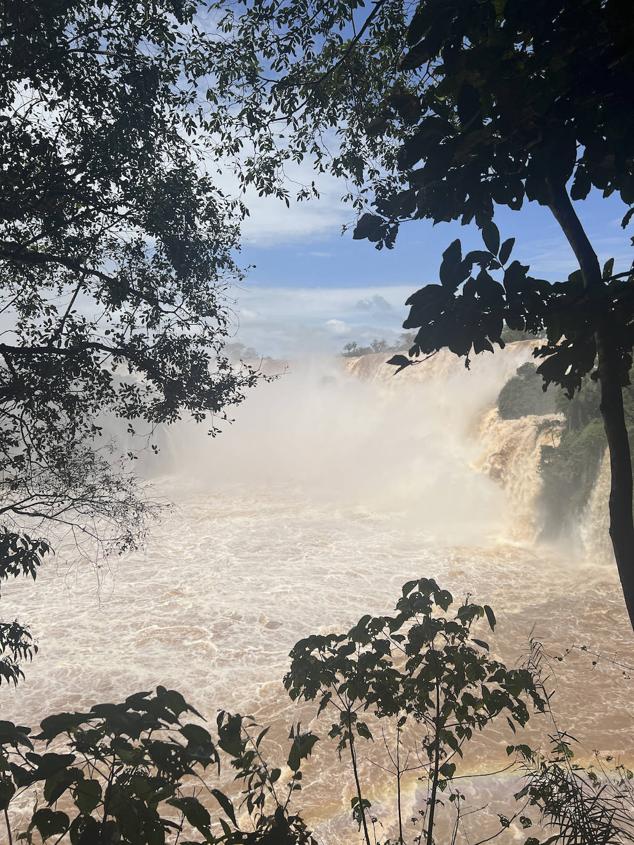 Fotos: El agua de las cataratas de Iguazú multiplica su caudal por diez