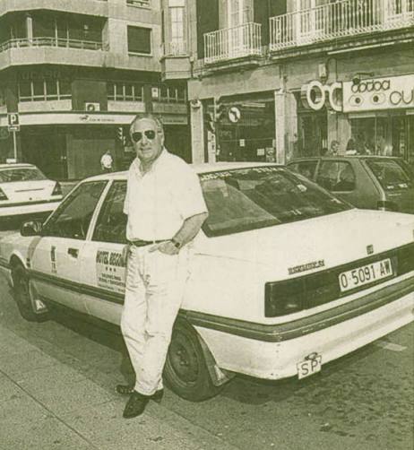 El Ayutnamiento mantendría el número de licencias de taxis. 