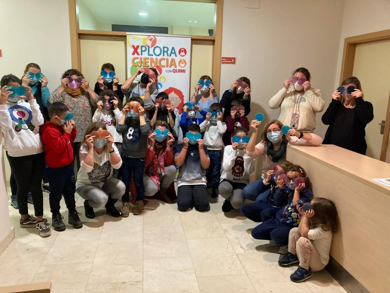 Participantes en el taller de ciencia en familia del año pasado. 