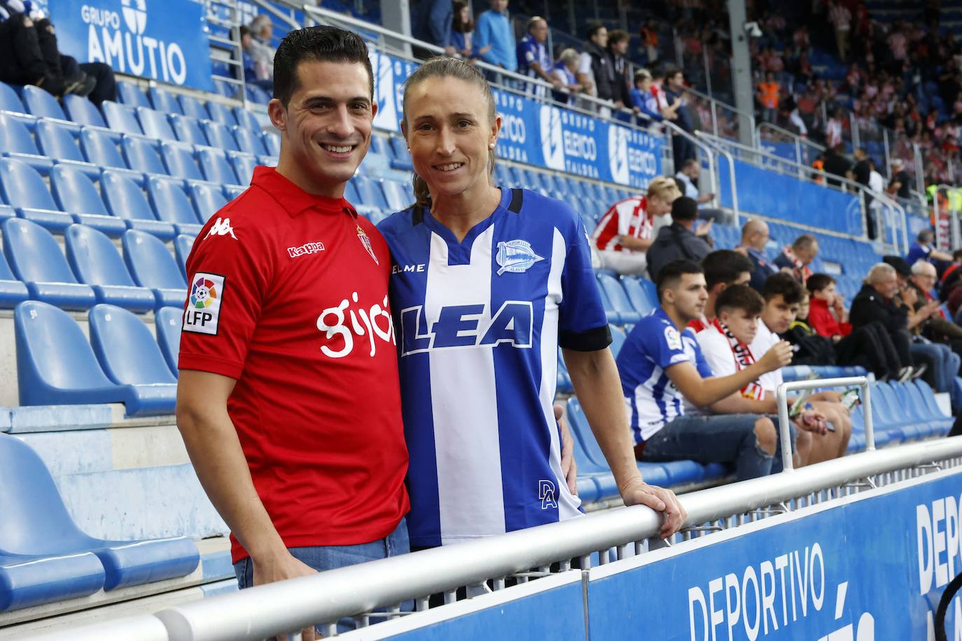 Fotos: ¿Estuviste en el Alavés - Sporting? ¡Búscate!