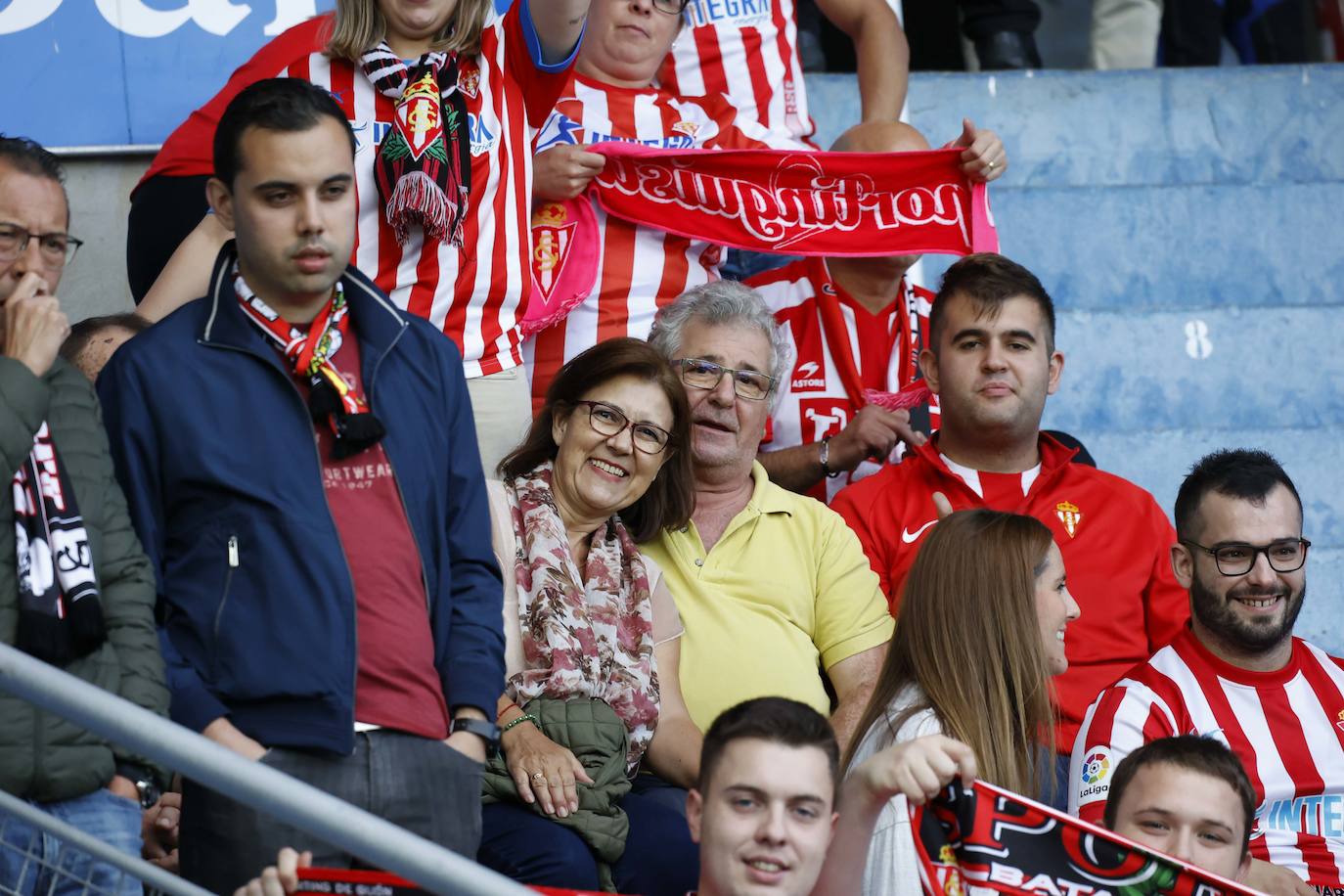 Fotos: ¿Estuviste en el Alavés - Sporting? ¡Búscate!