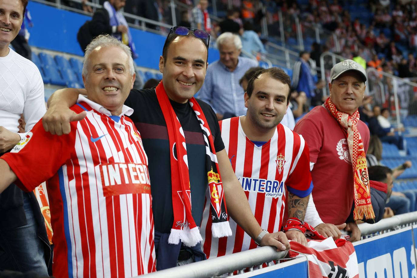 Fotos: ¿Estuviste en el Alavés - Sporting? ¡Búscate!