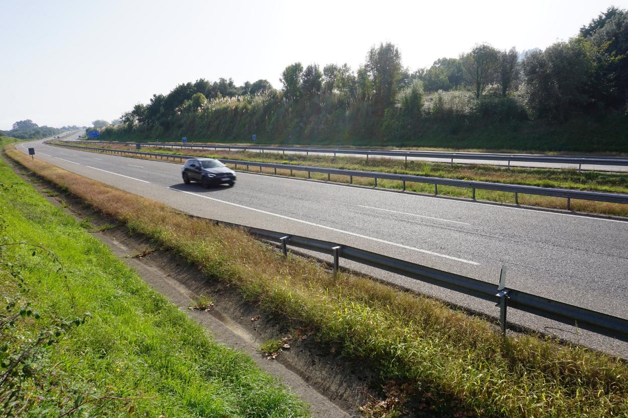 Autovía del Cantábrico en el tramo de Villamormes, lugar del suceso. 