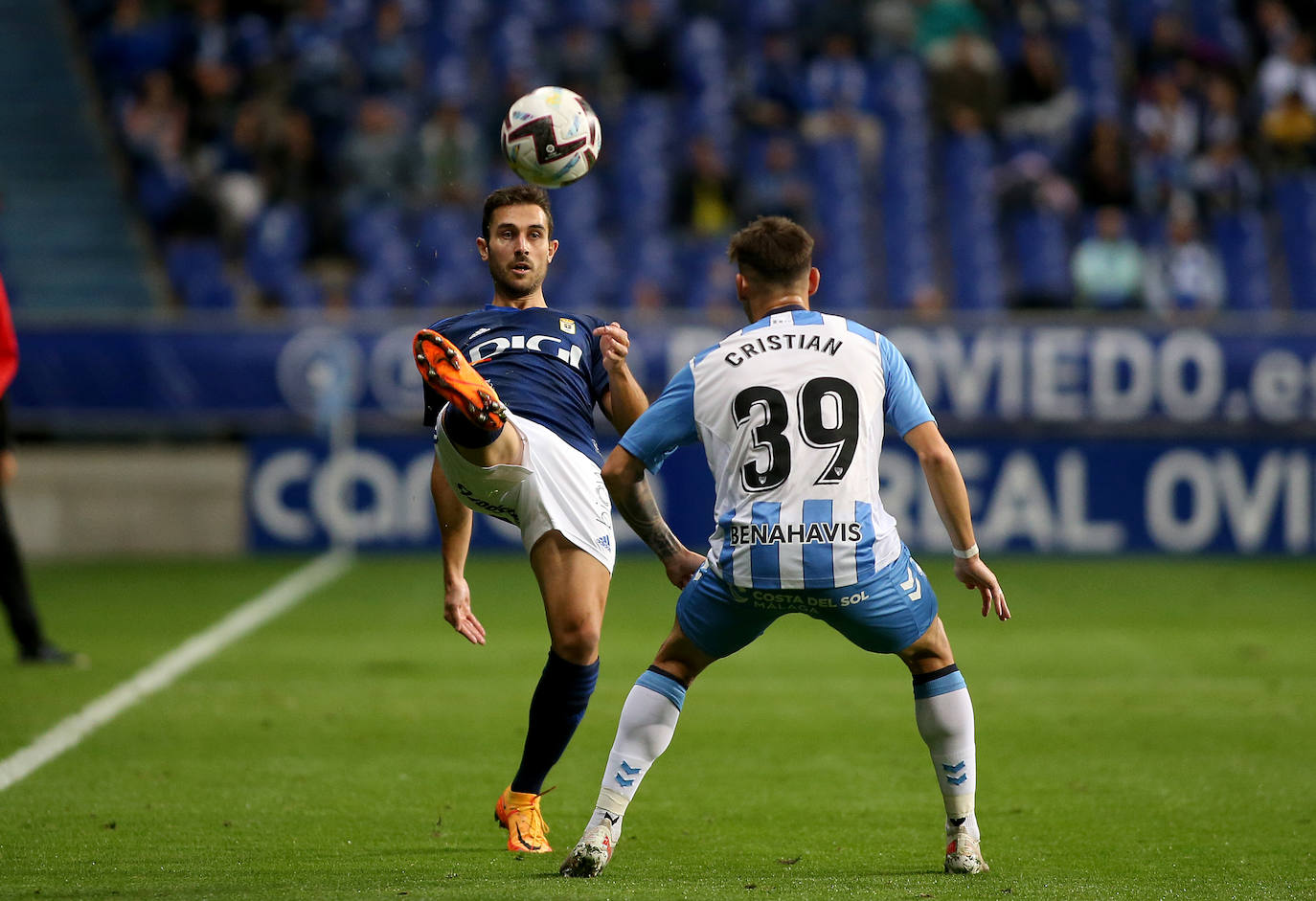 Fotos: Las mejores jugadas del Real Oviedo - Málaga