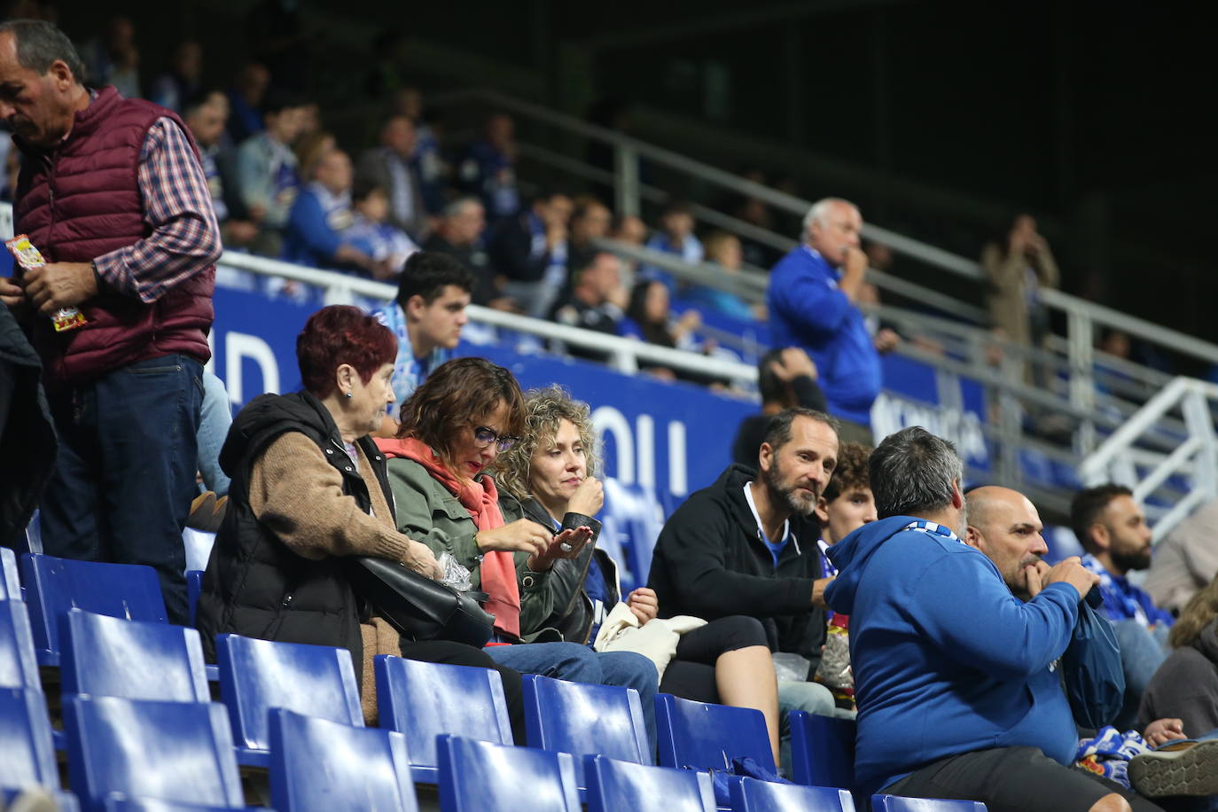 Fotos: ¿Estuviste en el Real Oviedo - Málaga? ¡Búscate!