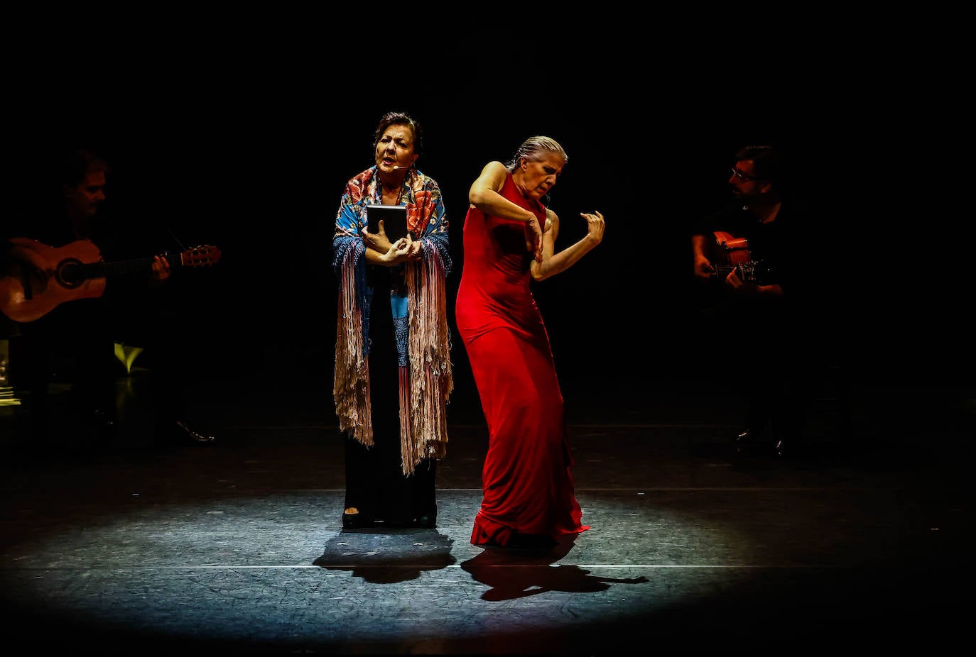 Fotos: El cante y baile flamenco, vínculo de unión de la poesía española con Linares y Pagés