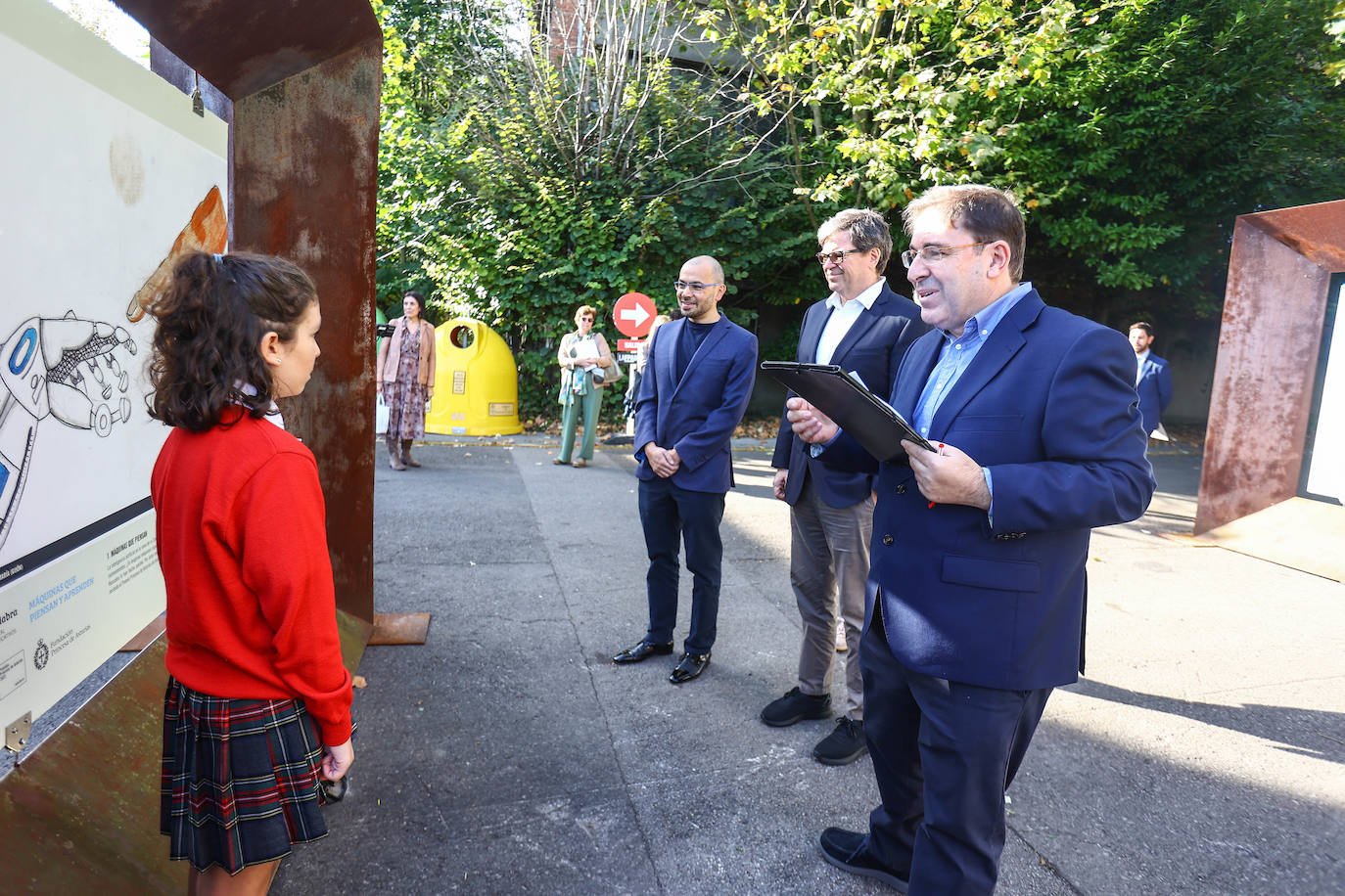 Fotos: Dos exposiciones para homenajear a las grandes mentes de la ciencia