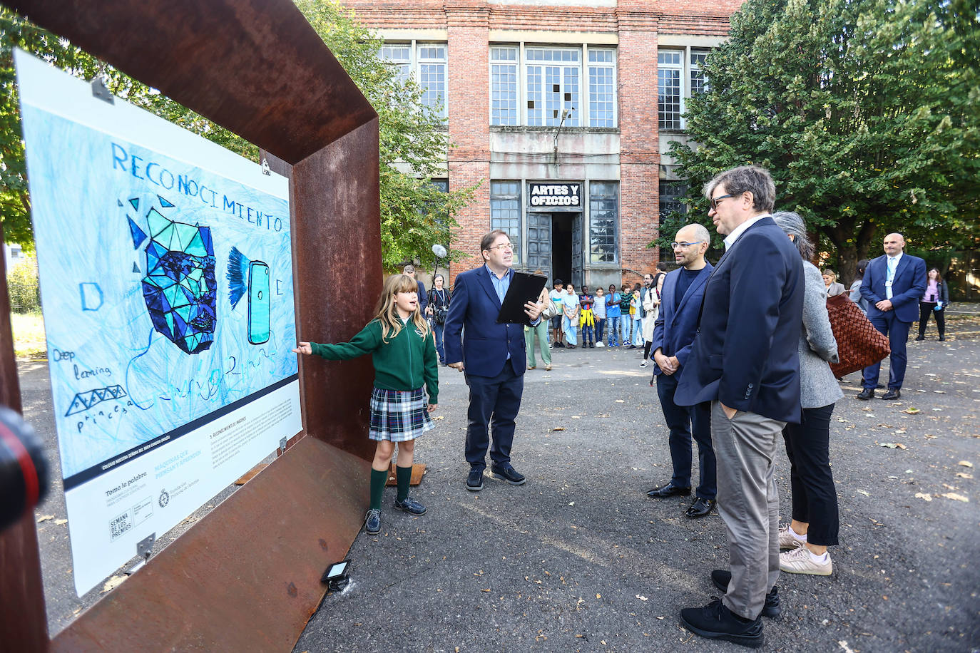 Fotos: Dos exposiciones para homenajear a las grandes mentes de la ciencia