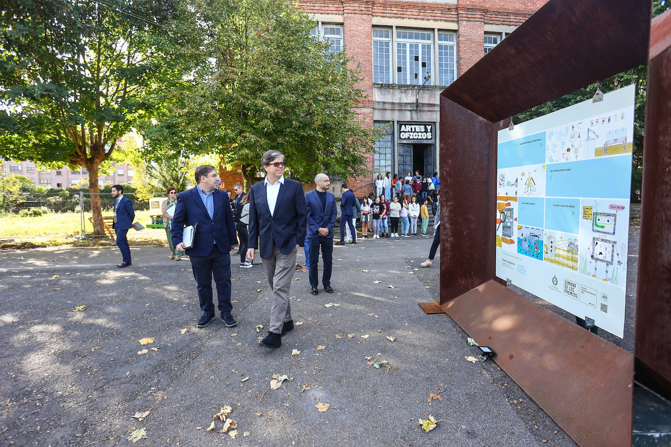 Fotos: Dos exposiciones para homenajear a las grandes mentes de la ciencia