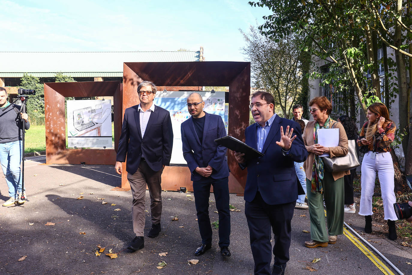 Fotos: Dos exposiciones para homenajear a las grandes mentes de la ciencia