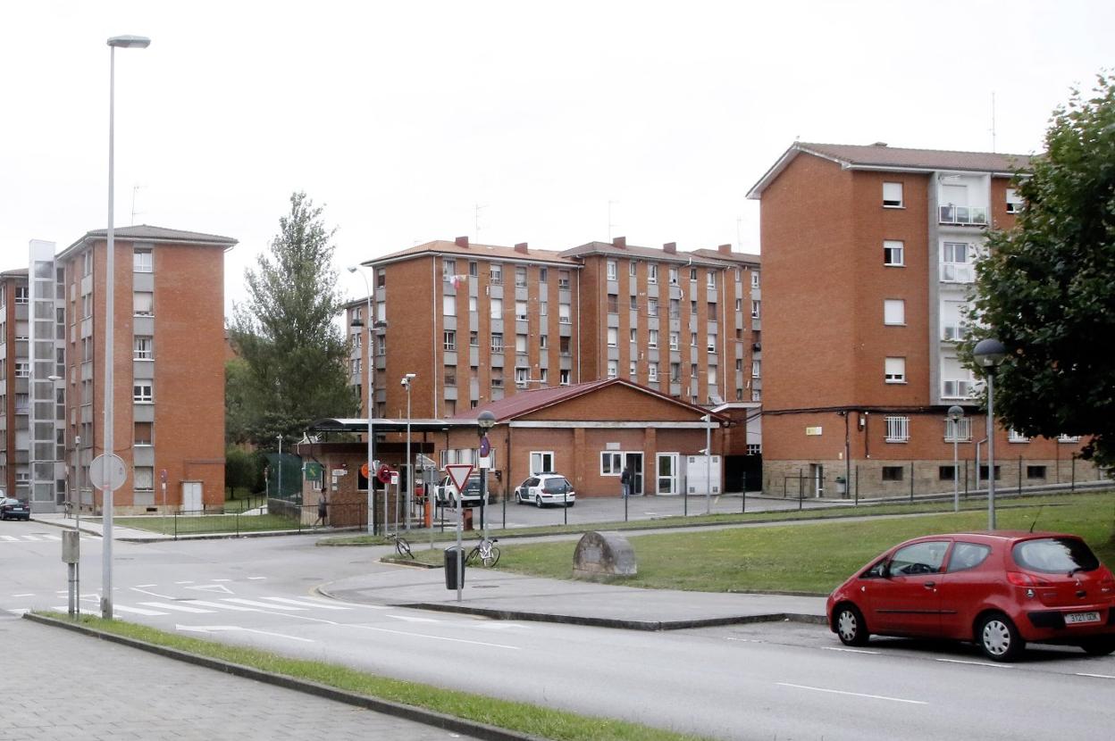 Comandancia de la Guardia Civil de Gijón, en Contrueces. 