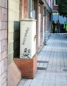 Imagen secundaria 2 - Incendio en Langreo: Muere una vecina de Sama y su pareja resulta herida grave tras incendiarse su habitación