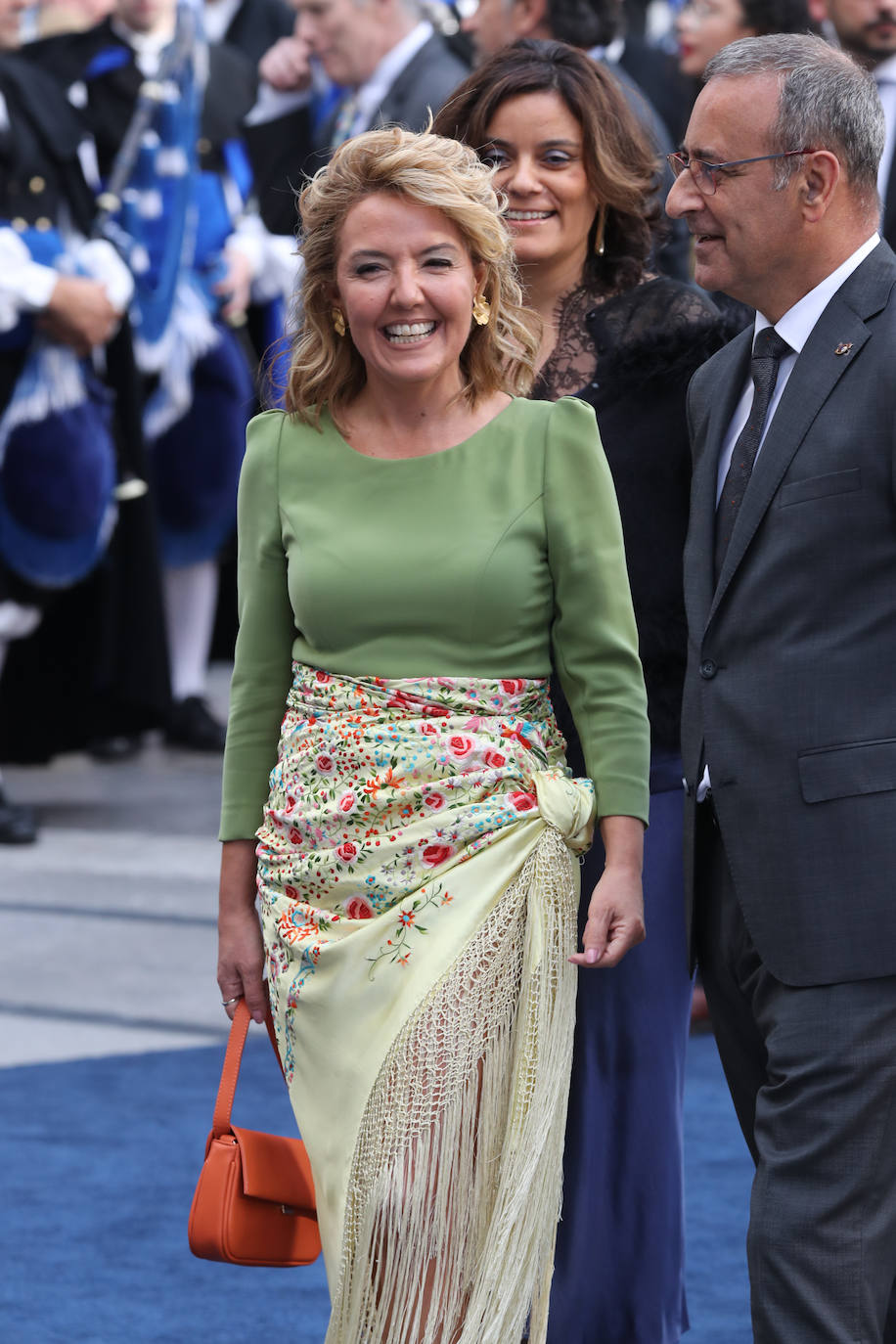 Fotos: Colorido en la alfombra azul de los Premios Princesa