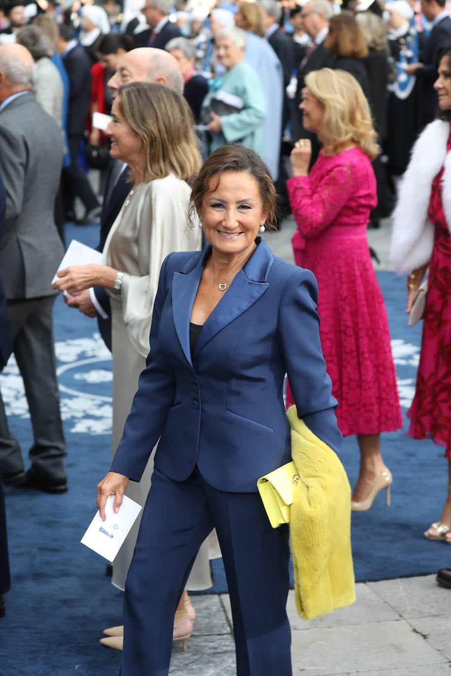 Fotos: Colorido en la alfombra azul de los Premios Princesa