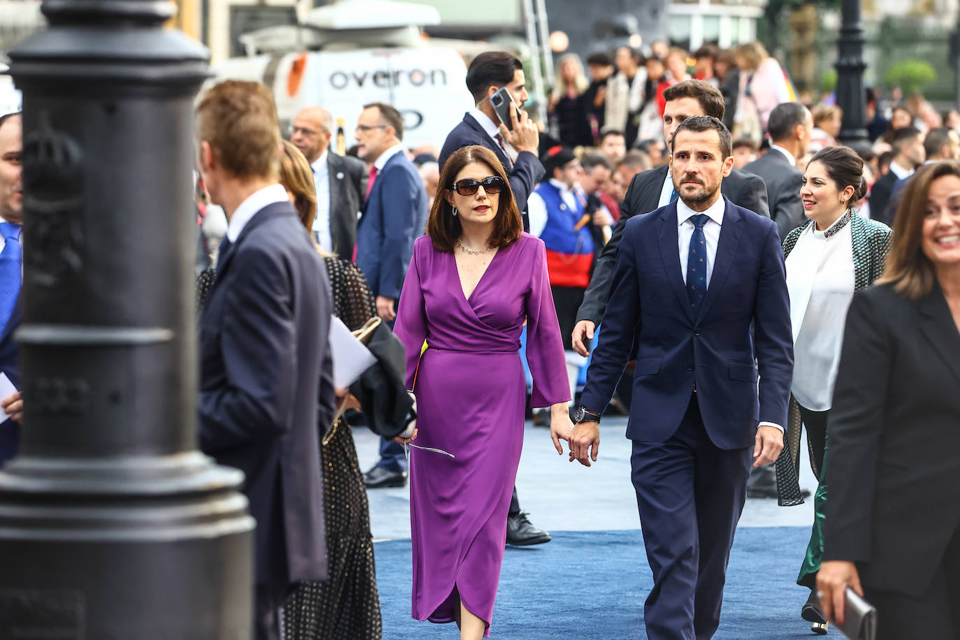 Fotos: Colorido en la alfombra azul de los Premios Princesa