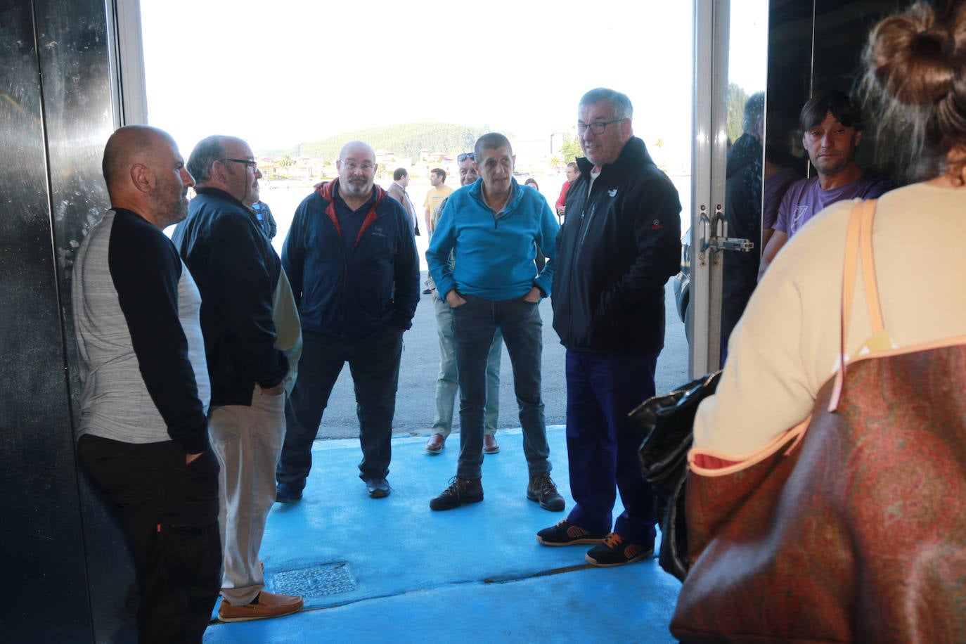 Fotos: Nuevo récord en Ribadesella: la primera angula a 7.280 euros el kilo