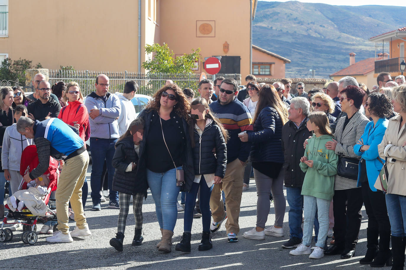 Fotos: Un pueblo roto de dolor por la atroz muerte de la pequeña Olivia