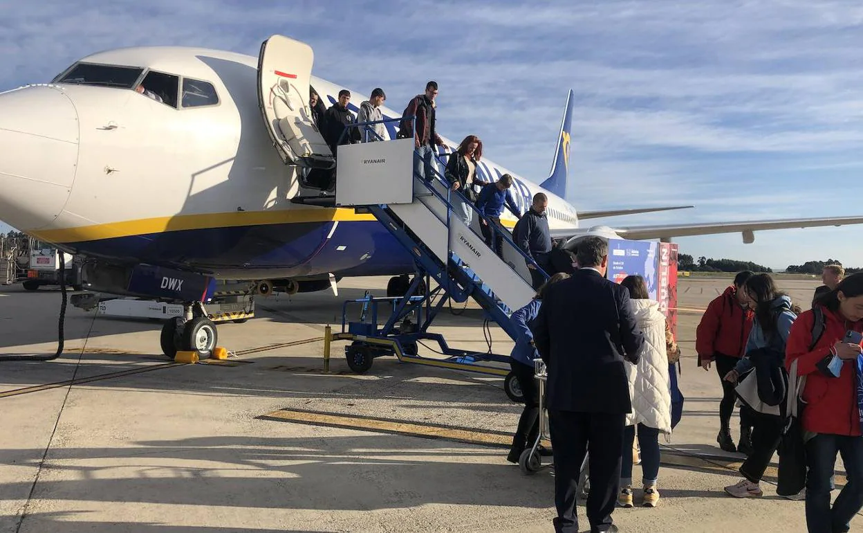 Primer vuelo de Ryanair desde Dublín a Asturias.