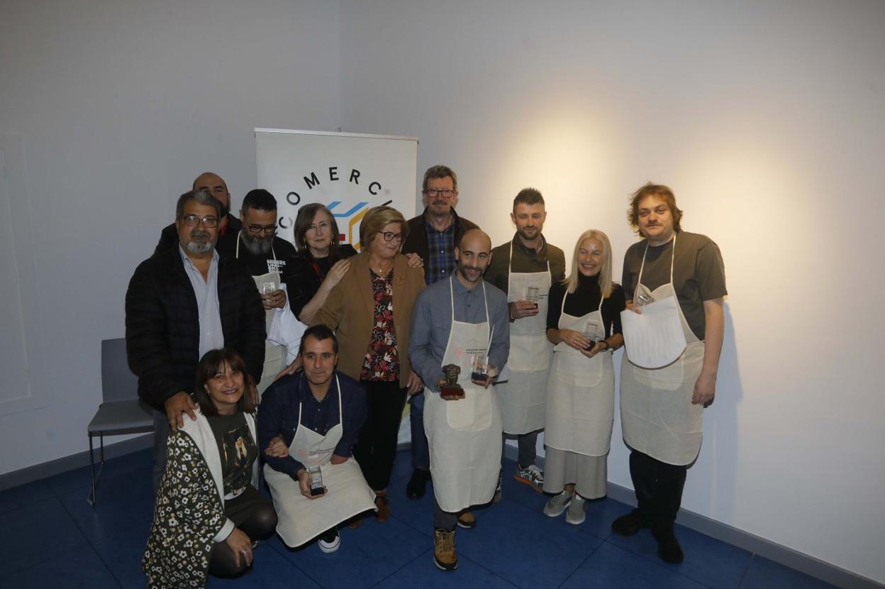 Los ganadores del concurso de pinchos en Mieres. 