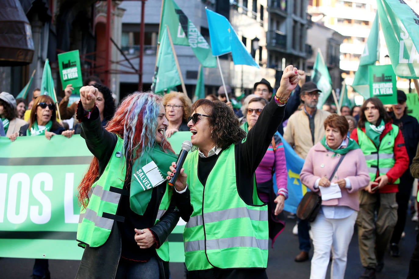 Fotos: «No nos pueden arrebatar La Vega, no lo podemos consentir»